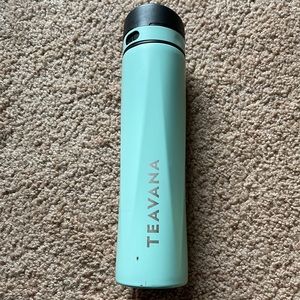Teavana baby blue flip top tumbler